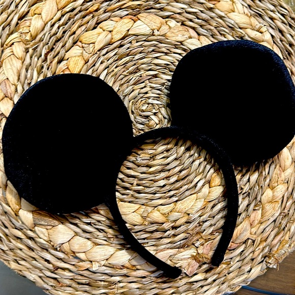 Mickey and Minnie mouse ears - Picture 3 of 3
